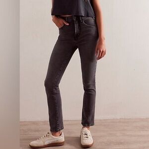 NWT We The Free Low Maintenance Mid-Rise Crop Boot Jeans in Dark Horse Sz 25